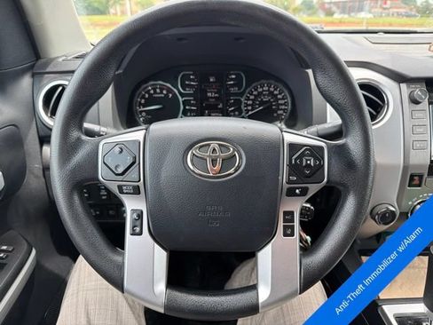 Used 2018 Toyota Tundra SR5 w/ SR5 Upgrade Package AWD/4WD image 11