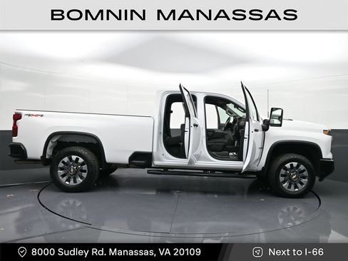 Used 2024 Chevrolet Silverado 2500 Custom w/ Custom Convenience Package image 36