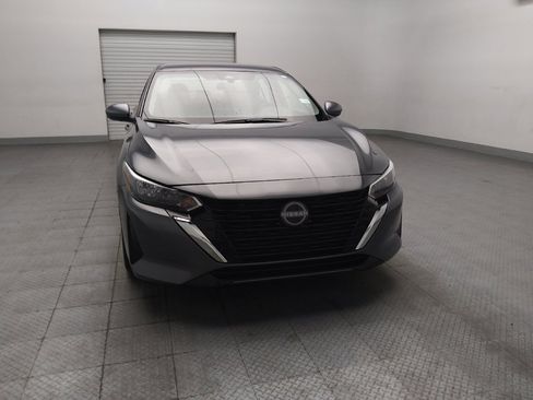Used 2025 Nissan Sentra SV FWD image 14