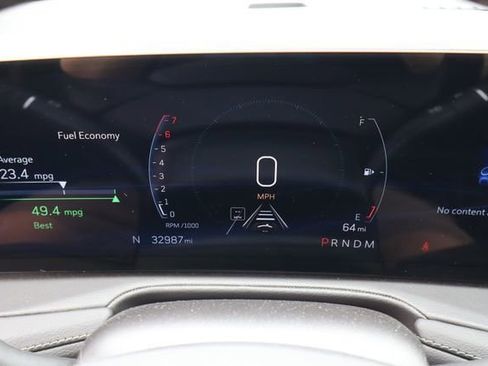 Used 2025 Cadillac XT4 Premium Luxury FWD image 9