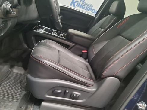 Used 2023 Nissan Titan PRO-4X w/ Off Road Protection Package AWD/4WD image 41