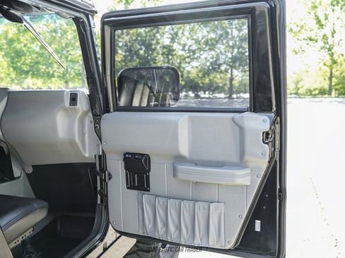 Used 2003 HUMMER H1 4-Door Open Top AWD/4WD image 55
