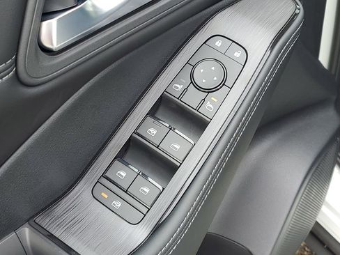 New 2026 Nissan Rogue SV w/ SV Premium Package image 10