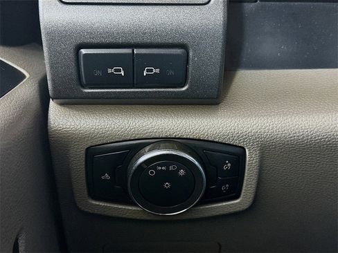 Used 2019 Ford F450 XL w/ Power Equipment Group image 19