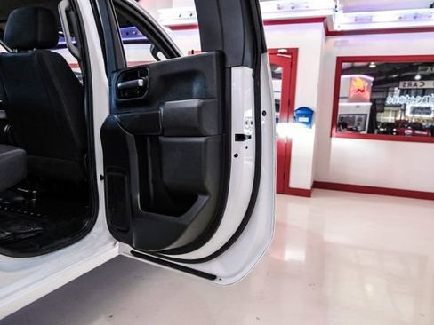 Used 2023 GMC Sierra 3500 Pro w/ Convenience Package image 40