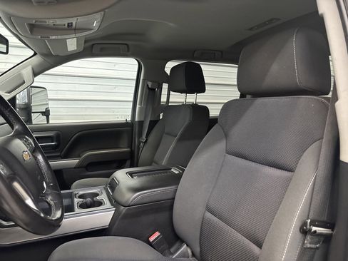 Used 2018 Chevrolet Silverado 2500 LT w/ Custom Sport Edition image 11