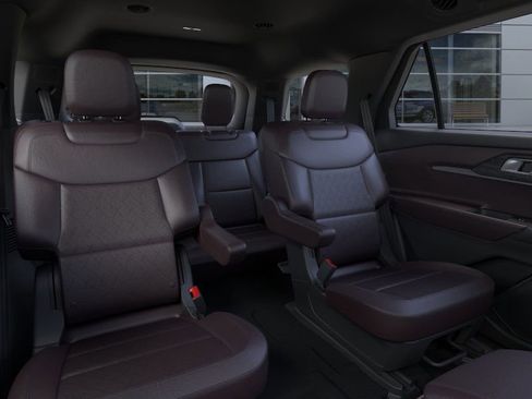New 2026 Ford Explorer Platinum image 11