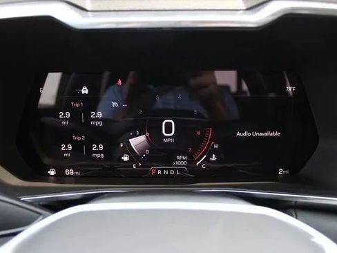 New 2025 GMC Canyon Elevation w/ Convenience Package image 24