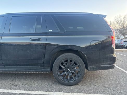 Used 2024 Cadillac Escalade ESV Sport Platinum w/ LPO, ONYX Package image 7