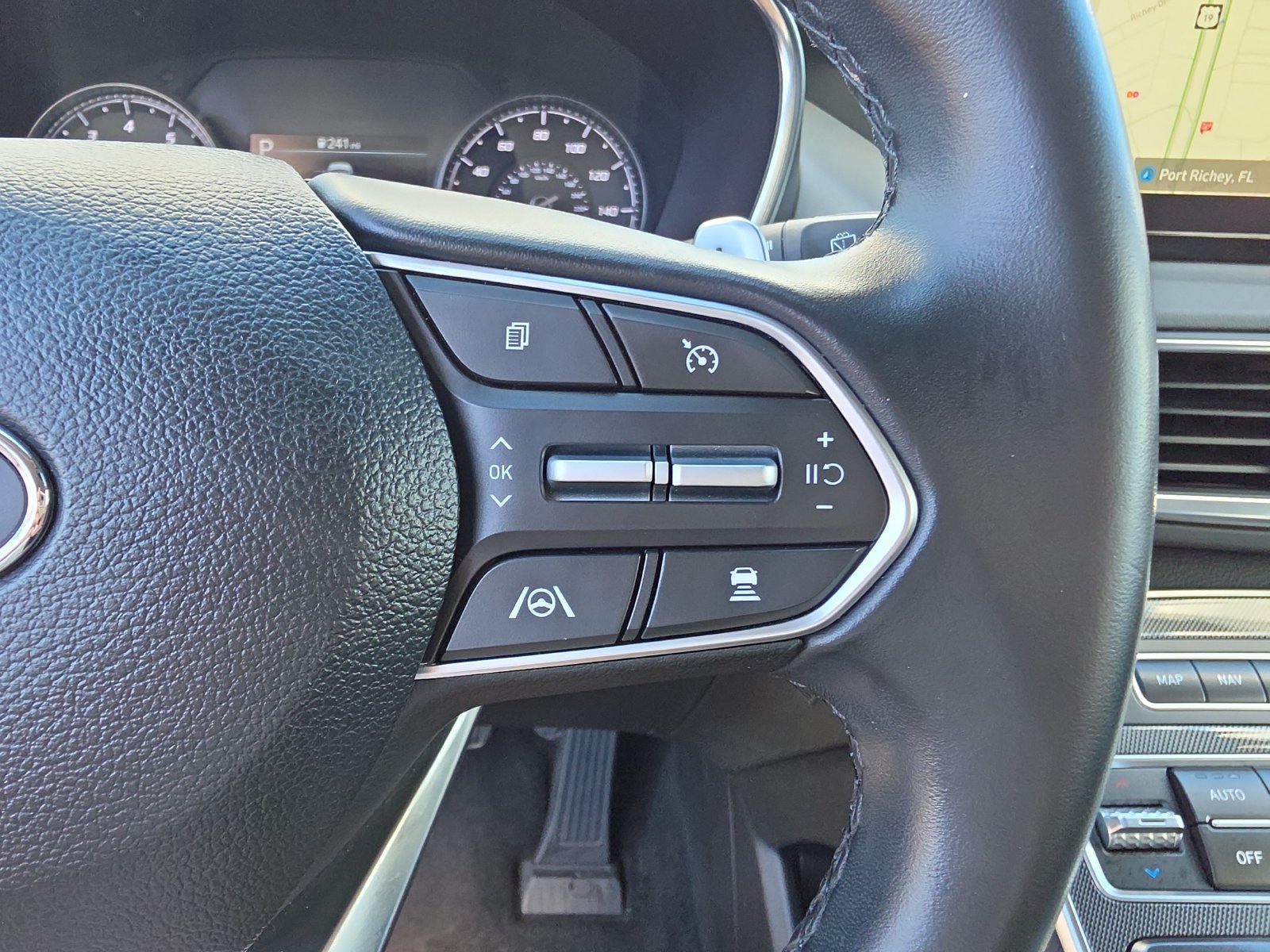 Used 2023 Hyundai Santa Fe SEL AWD/4WD image 23
