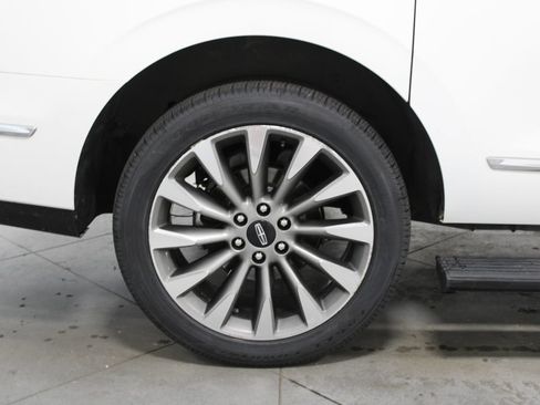 Used 2020 Lincoln Navigator L Reserve w/ Luxury Package AWD/4WD image 16
