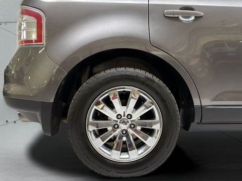 Used 2010 Ford Edge Limited FWD image 6