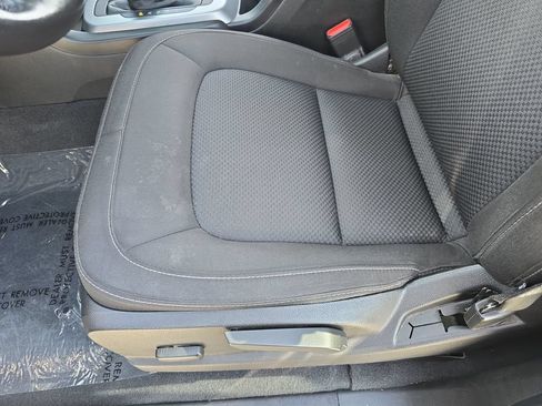 Used 2022 Chevrolet Colorado LT w/ Safety Package RWD image 31