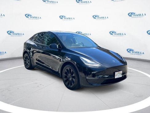 Used 2021 Tesla Model Y Long Range image 7