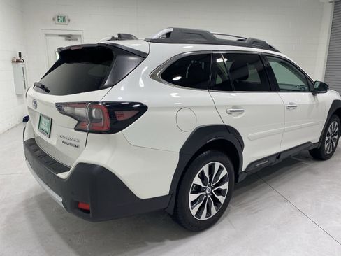 Used 2024 Subaru Outback Touring XT AWD/4WD image 8