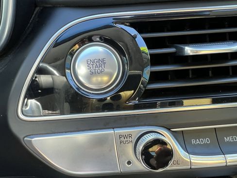 Used 2021 Genesis G70 2.0T w/ Elite Package image 35