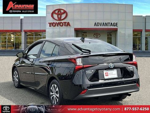 Certified 2022 Toyota Prius XLE image 10