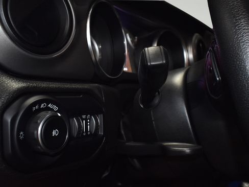 Used 2022 Jeep Wrangler Sport AWD/4WD image 20