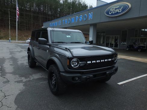 New 2026 Ford Bronco Big Bend w/ Black Diamond Package AWD/4WD image 1