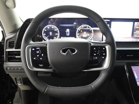 New 2025 INFINITI QX80 Luxe image 26