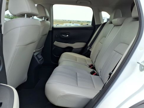 Used 2024 Honda HR-V EX-L image 11