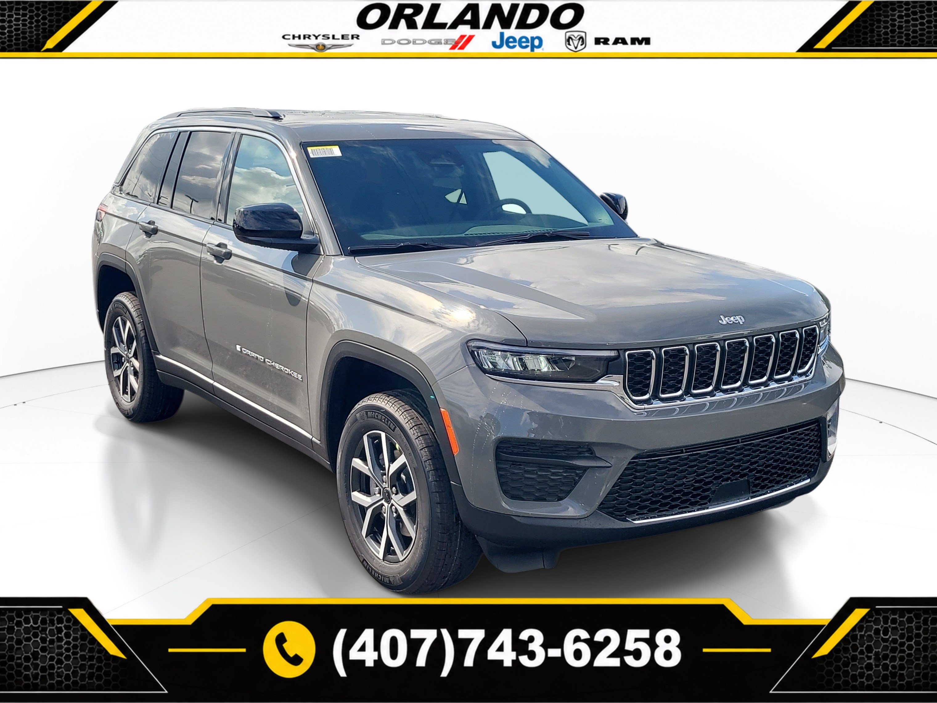 New 2027 Jeep Grand Cherokee Laredo RWD image 1