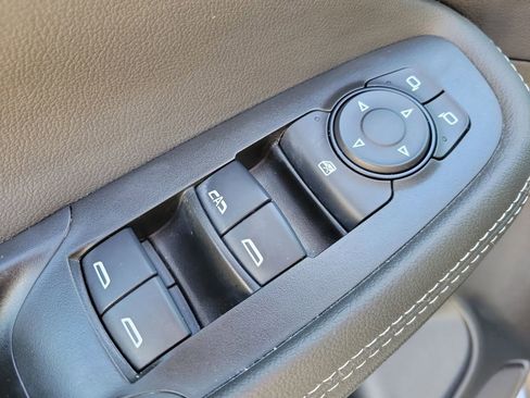 Used 2023 Buick Encore GX Preferred w/ Cold Weather Comfort Package AWD/4WD image 15