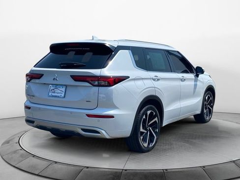 Used 2023 Mitsubishi Outlander SEL FWD image 5
