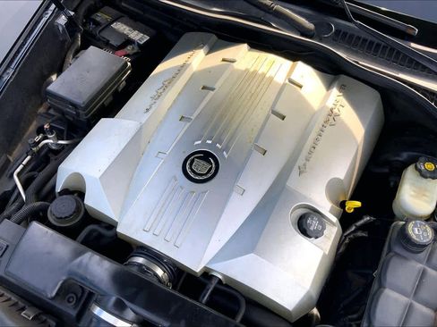 Used 2006 Cadillac XLR image 28