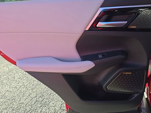 New 2025 Mitsubishi Outlander SE image 26