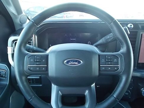 Used 2024 Ford F350 Lariat image 21