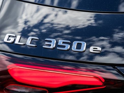 New 2025 Mercedes-Benz GLC 350e 4MATIC image 9