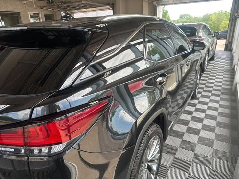 Used 2022 Lexus RX 450h AWD w/ Luxury Package image 18