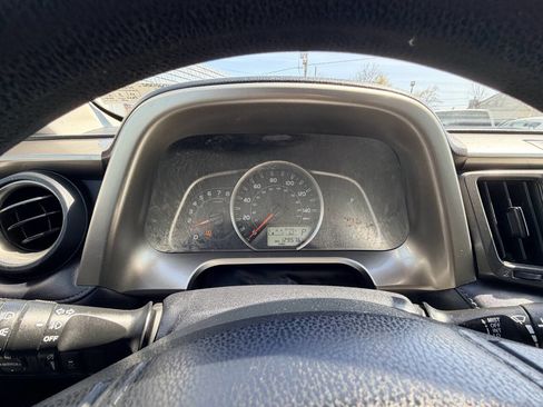 Used 2013 Toyota RAV4 XLE image 6