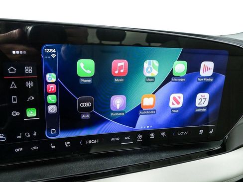 New 2025 Audi Q6 e-tron Premium Plus image 16