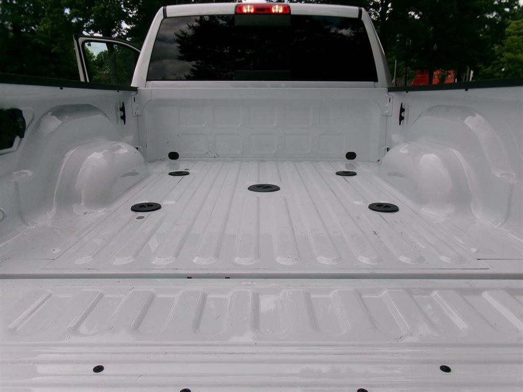 Used 2024 RAM 2500 Tradesman w/ Chrome Appearance Group AWD/4WD image 10