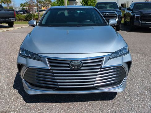 Used 2021 Toyota Avalon XLE image 9