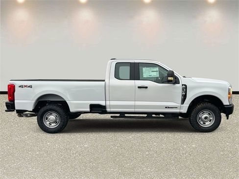 New 2026 Ford F250 XL w/ XL Off-Road Package image 4