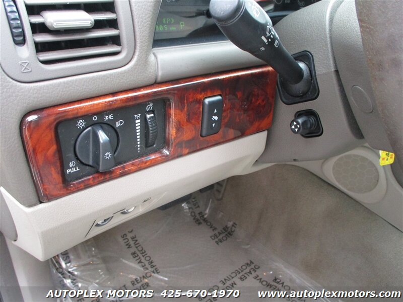 Used 2004 Lincoln LS RWD image 19