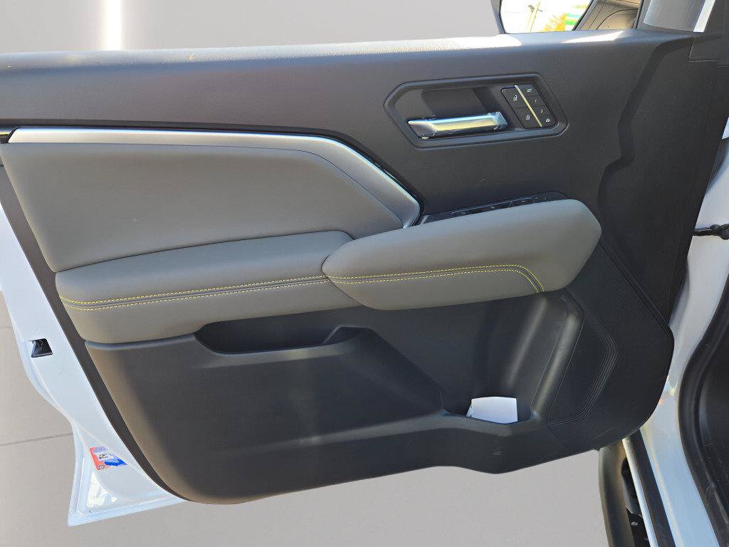 New 2026 Chevrolet Colorado ZR2 AWD/4WD image 25