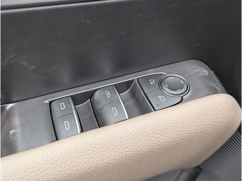 New 2026 GMC Canyon Denali image 16