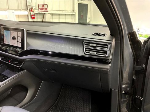 New 2026 Volkswagen Atlas Cross Sport SEL Premium R-Line image 28