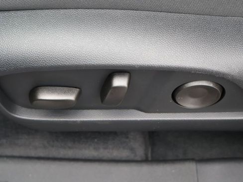 New 2026 Chevrolet Equinox RS w/ Convenience Package III FWD image 16