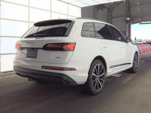 Used 2024 Audi Q7 3.0T Prestige AWD/4WD image 2