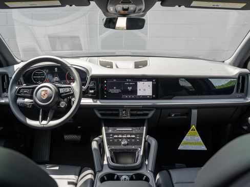 New 2026 Porsche Cayenne AWD/4WD image 21