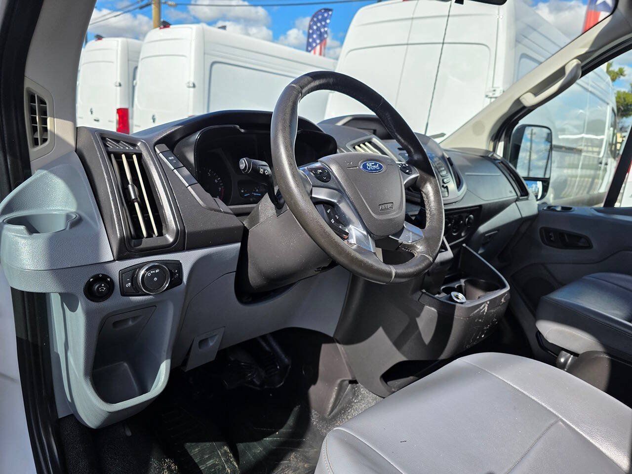 Used 2019 Ford Transit 250 148 Low Roof RWD image 17