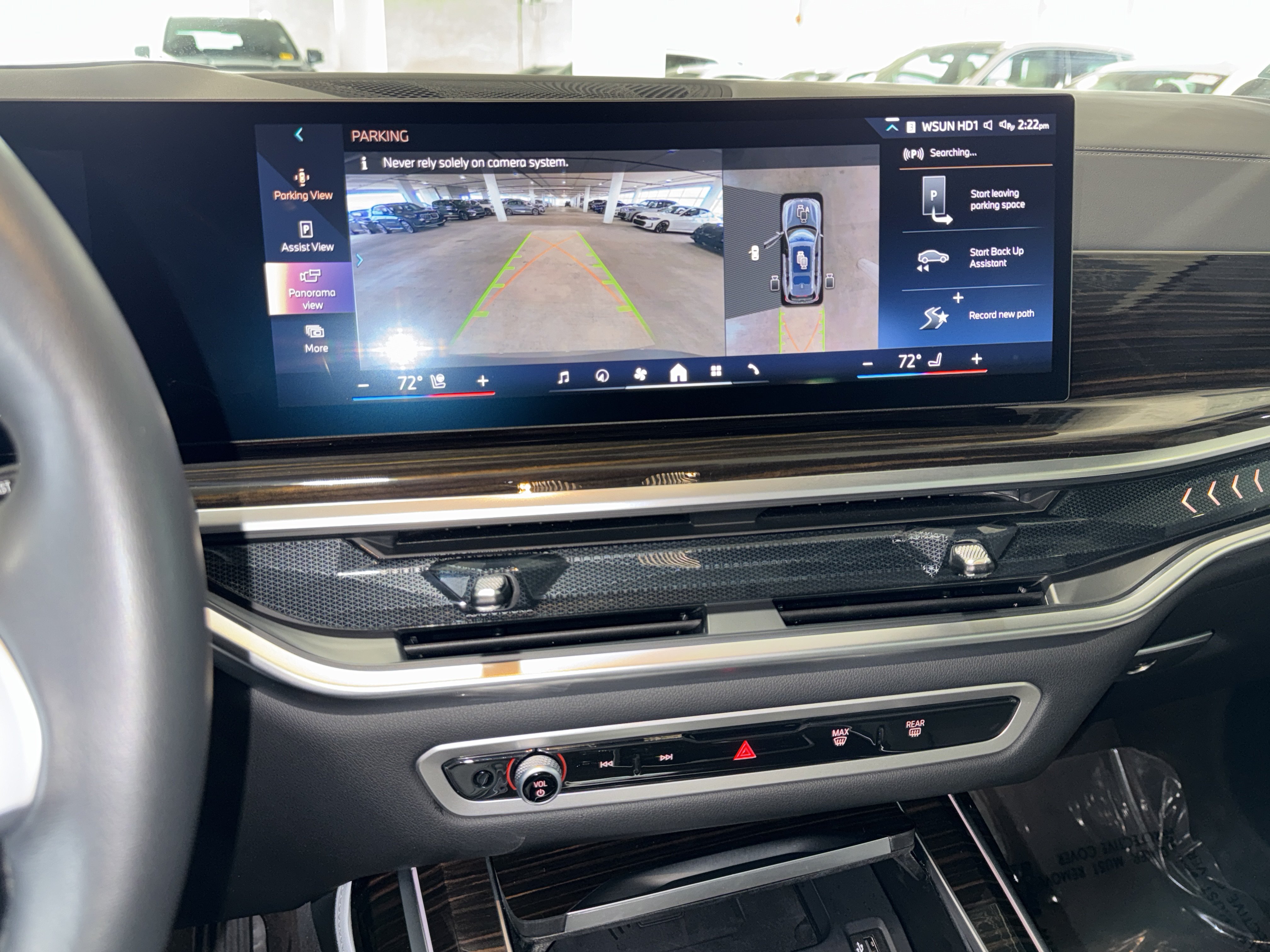 Certified 2025 BMW X7 xDrive40i w/ Executive Package AWD/4WD image 28