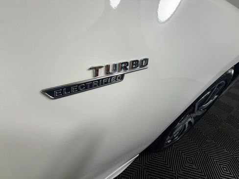 Used 2023 Mercedes-Benz C 43 AMG 4MATIC Sedan image 45