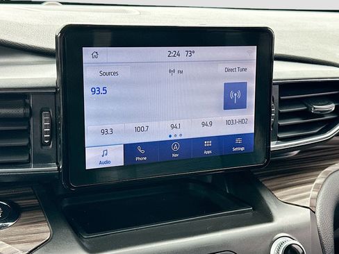 Used 2020 Ford Explorer Limited w/ Class III Trailer Tow Package image 15