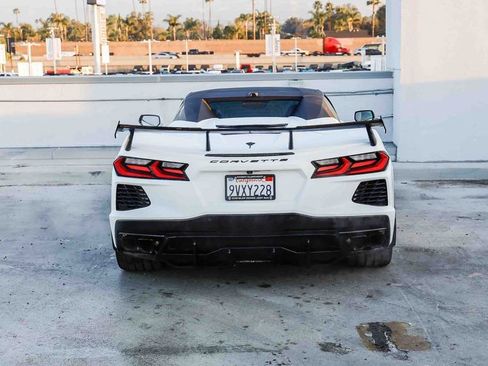 Used 2024 Chevrolet Corvette Stingray Premium Conv w/ Stealth Interior Trim Package image 8